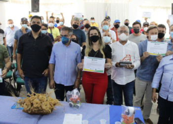 Lançado em Quixeramobim, o programa inédito de melhoramento genético atingirá 11 municípios do Ceará